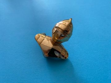 Ornament, Trunk Door Handle Gold Knights Head with Bust NEW